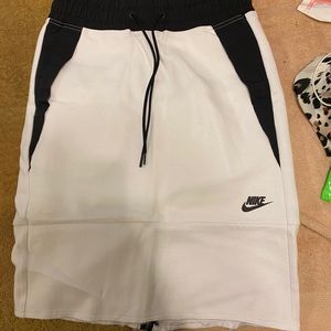 Nike Tech skirt